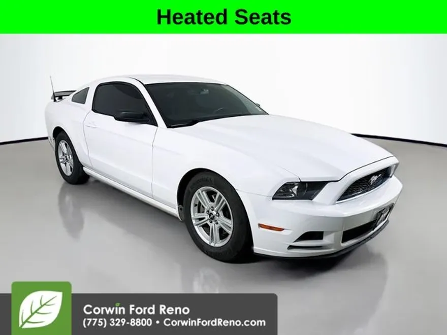 2014 Ford Mustang V6 photo 1