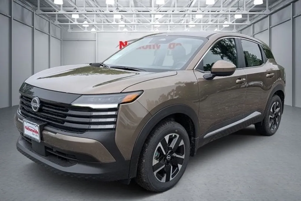 2025 Nissan Kicks SV photo 1