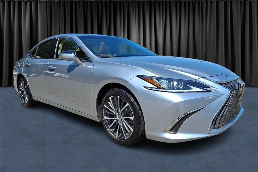 2022 Lexus ES 350 photo 1