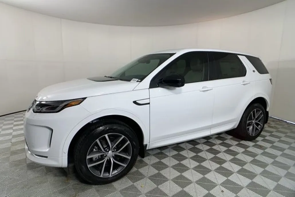 2025 Land Rover Discovery Sport S photo 1