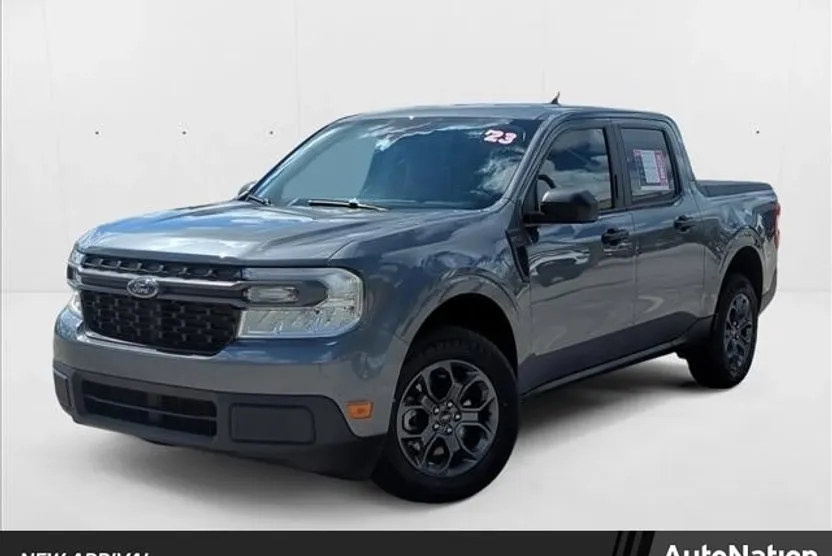 2023 Ford Maverick XLT photo 1