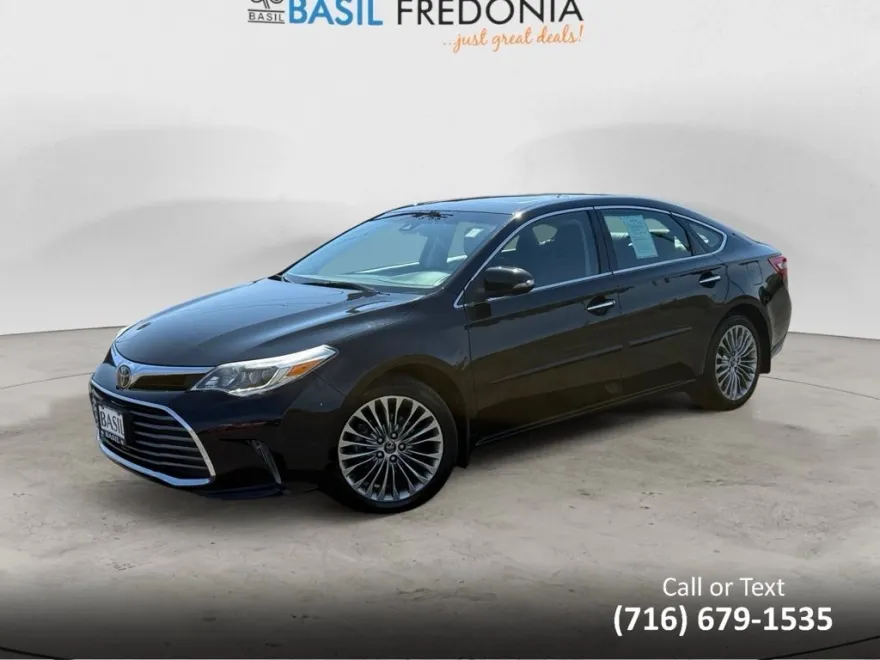 2018 Toyota Avalon Limited photo 1