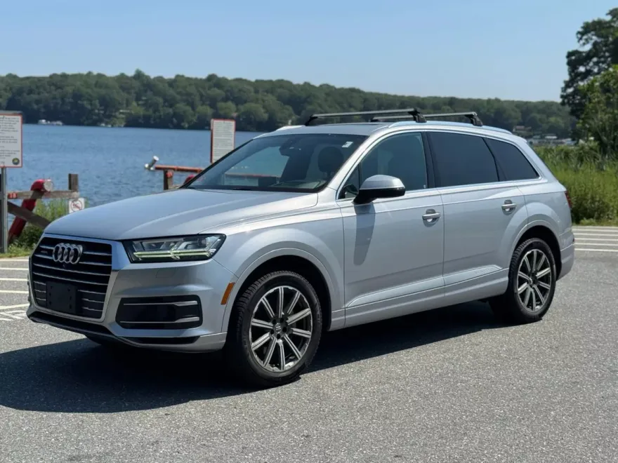 2017 Audi Q7 3.0T Prestige photo 1