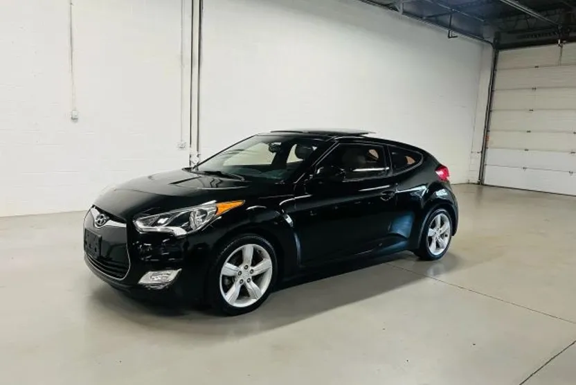 2014 Hyundai Veloster photo 1
