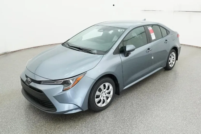 2026 Toyota Corolla LE photo 1