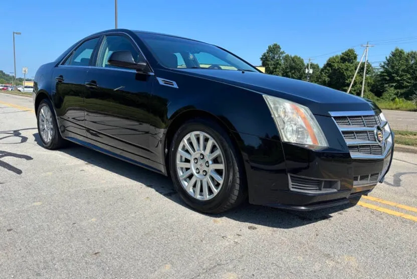 2010 Cadillac CTS Luxury photo 1