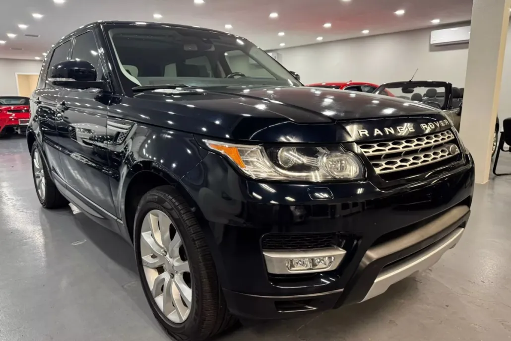 2014 Land Rover Range Rover Sport HSE photo 1