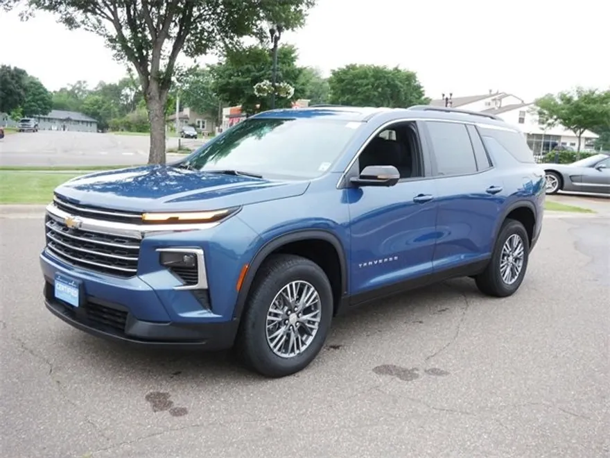 2024 Chevrolet Traverse High Country photo 1