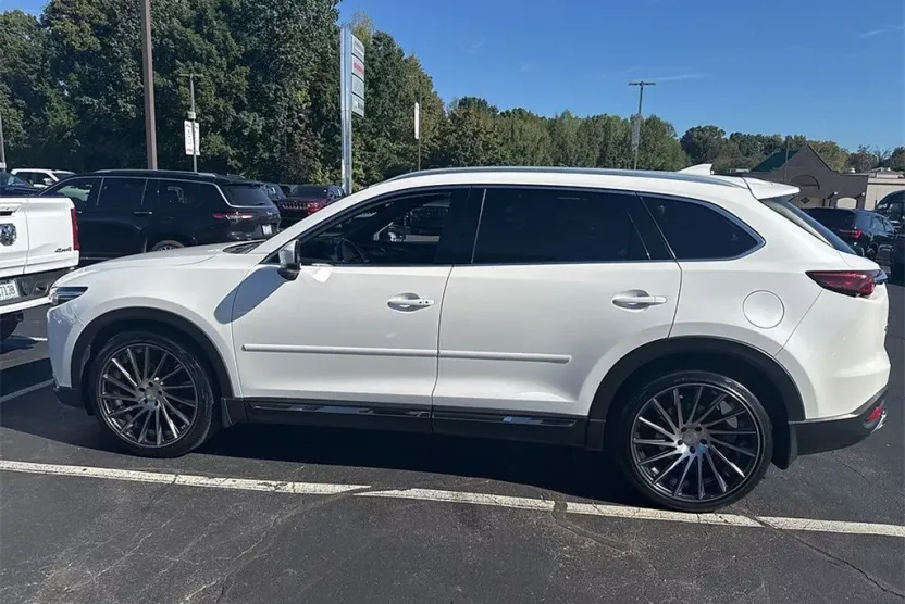 2018 Mazda CX-9 Signature photo 1