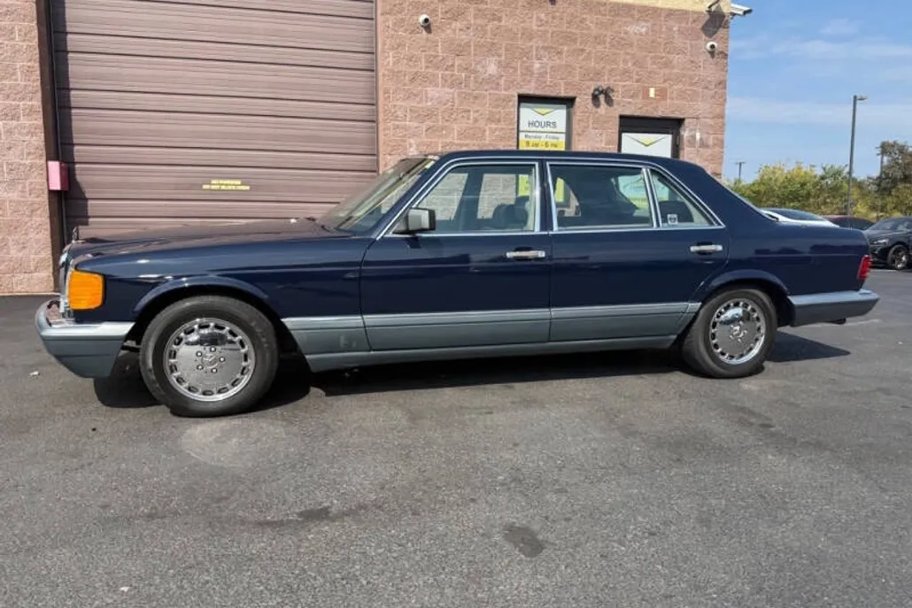 1987 Mercedes Benz 420 photo 1