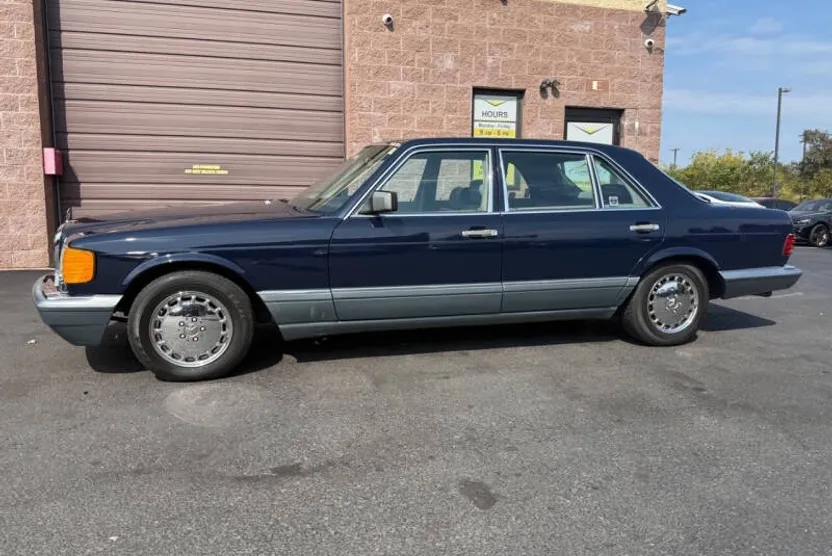 1987 Mercedes Benz 420 photo 1