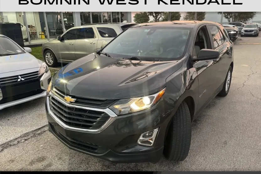 2020 Chevrolet Equinox LS photo 1
