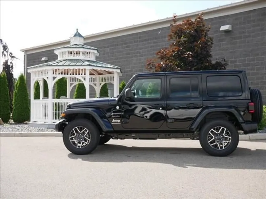 2024 Jeep Wrangler Sahara photo 1