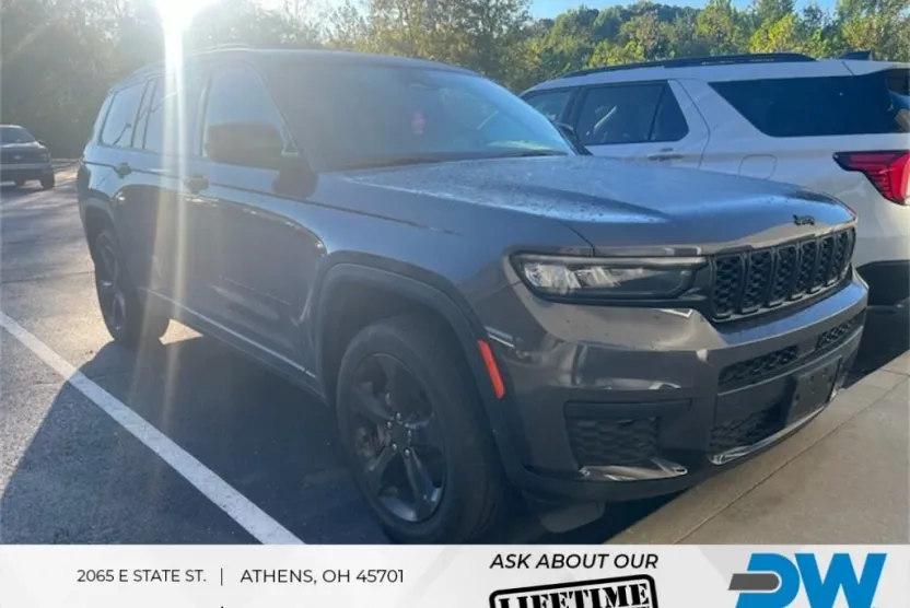 2021 Jeep Grand Cherokee Altitude photo 1
