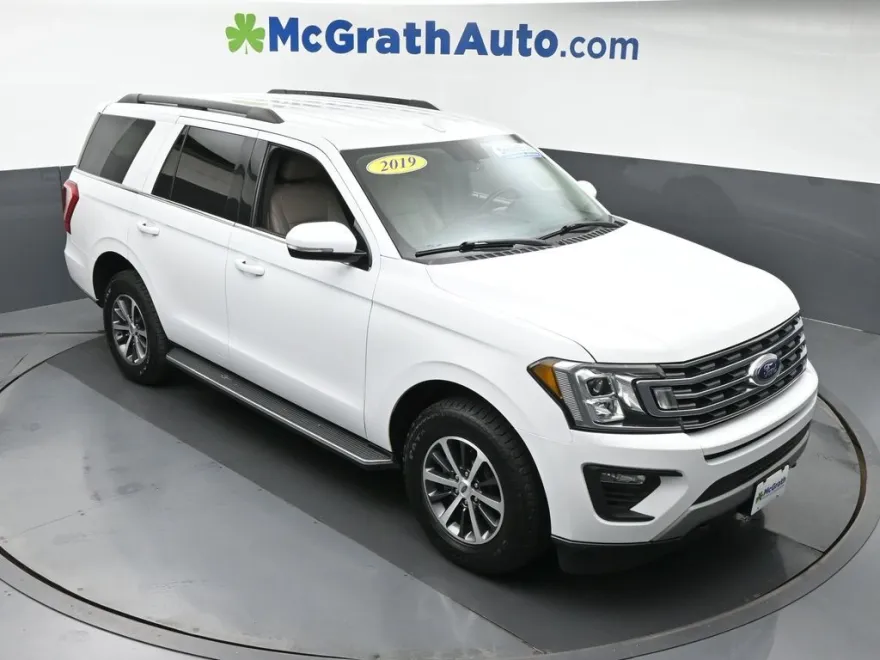 2019 Ford Expedition XLT photo 1