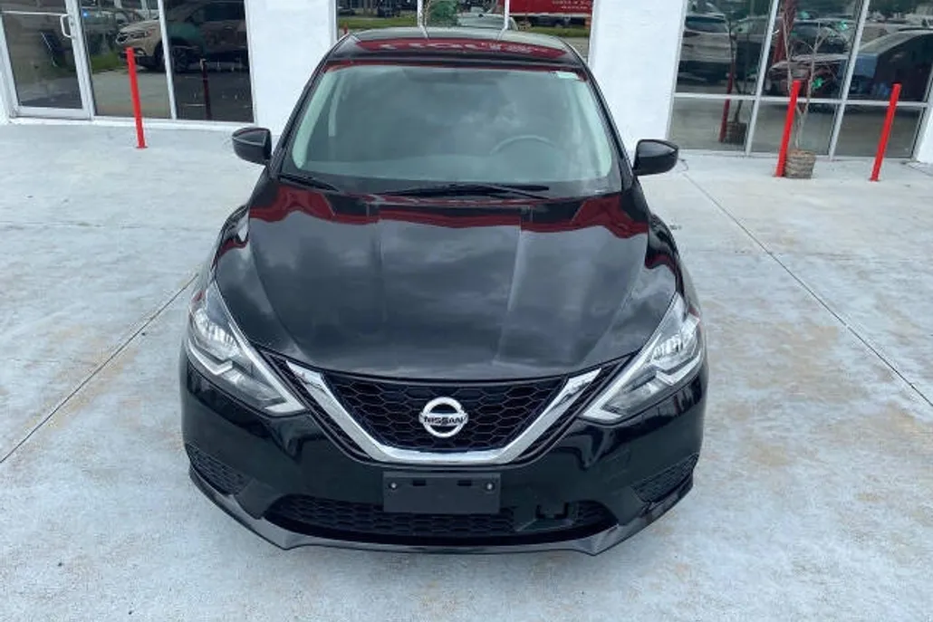 2019 Nissan Sentra SV photo 1