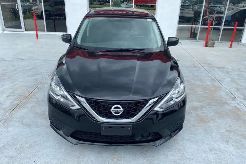 2019 Nissan Sentra SV photo 1