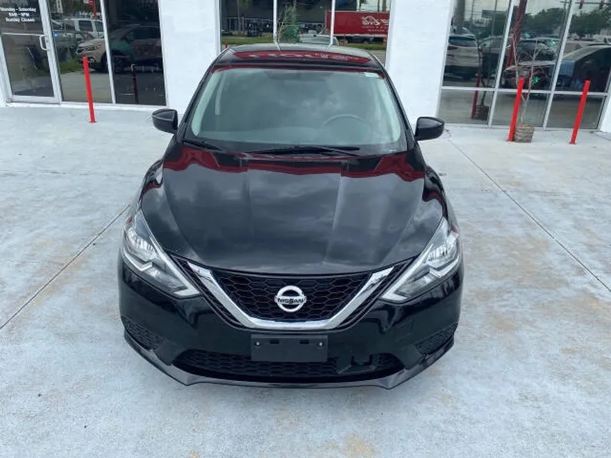 2019 Nissan Sentra SV photo 1