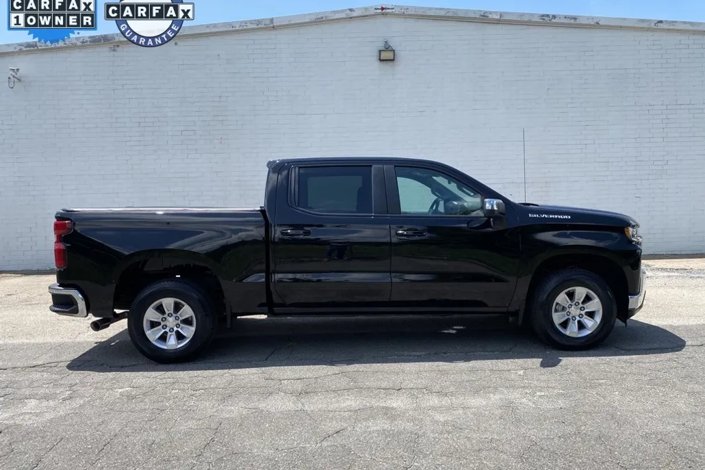 2021 Chevrolet Silverado 1500 LT photo 1