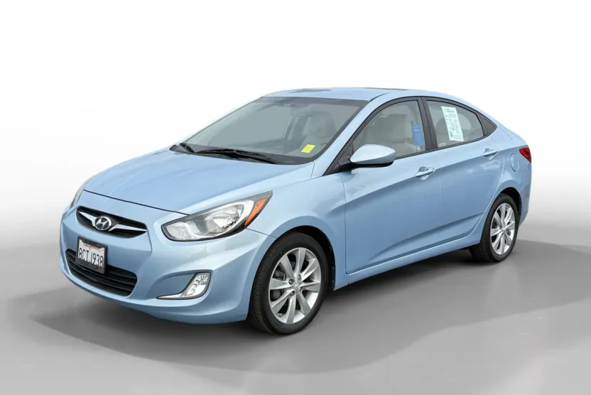 2012 Hyundai Accent GLS photo 1