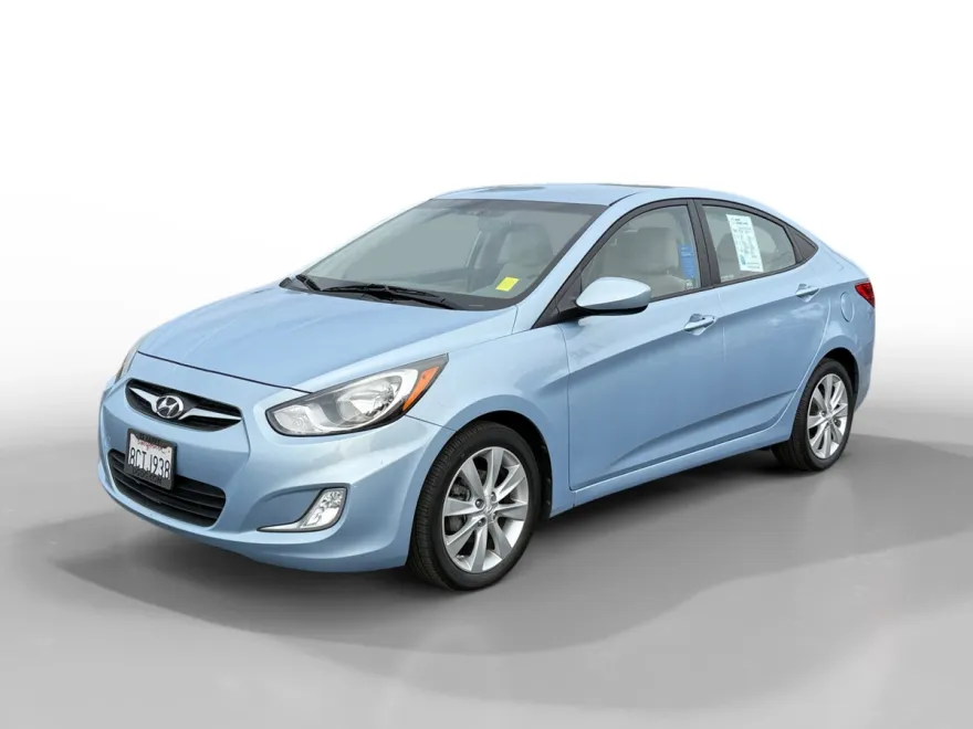 2012 Hyundai Accent GLS photo 1
