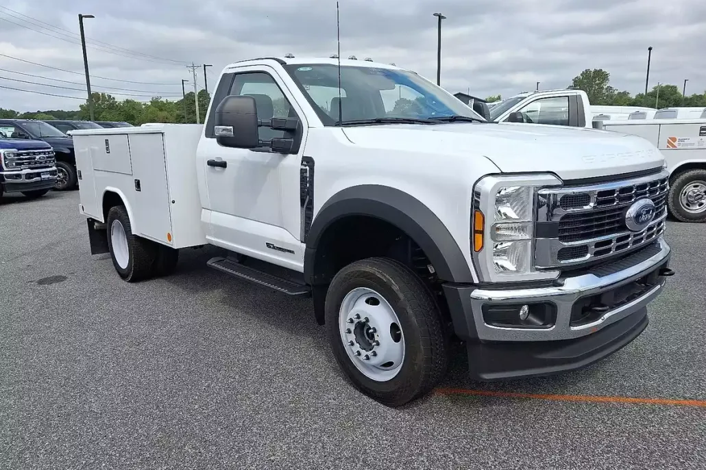 2024 Ford F-450 XL photo 1