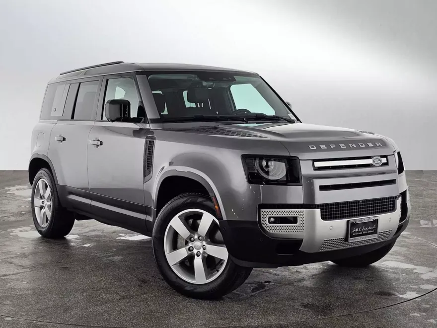 2024 Land Rover Defender S photo 1
