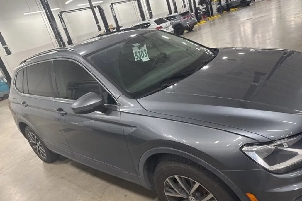 2019 Volkswagen Tiguan SE photo 1