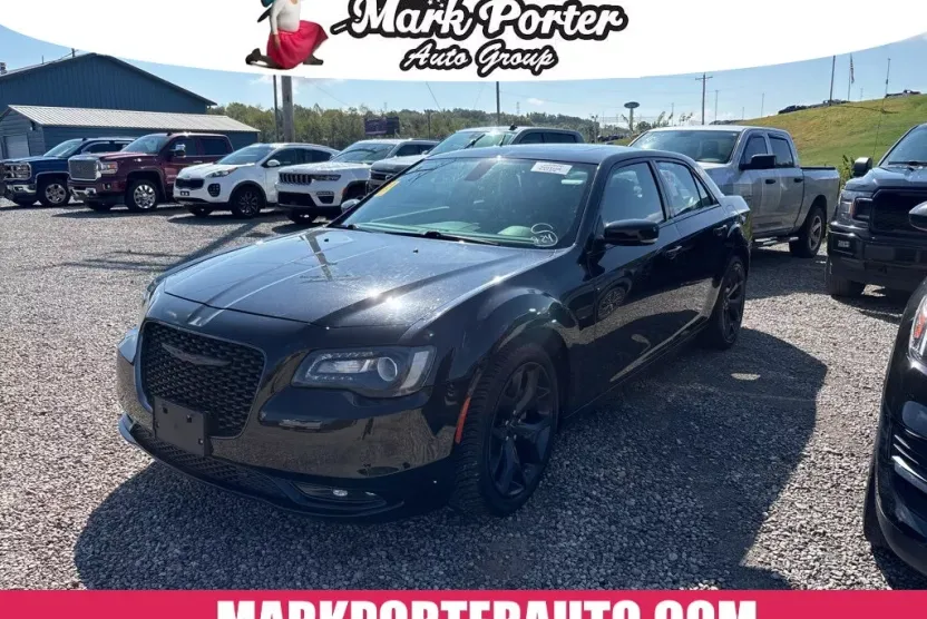 2022 Chrysler 300 S photo 1