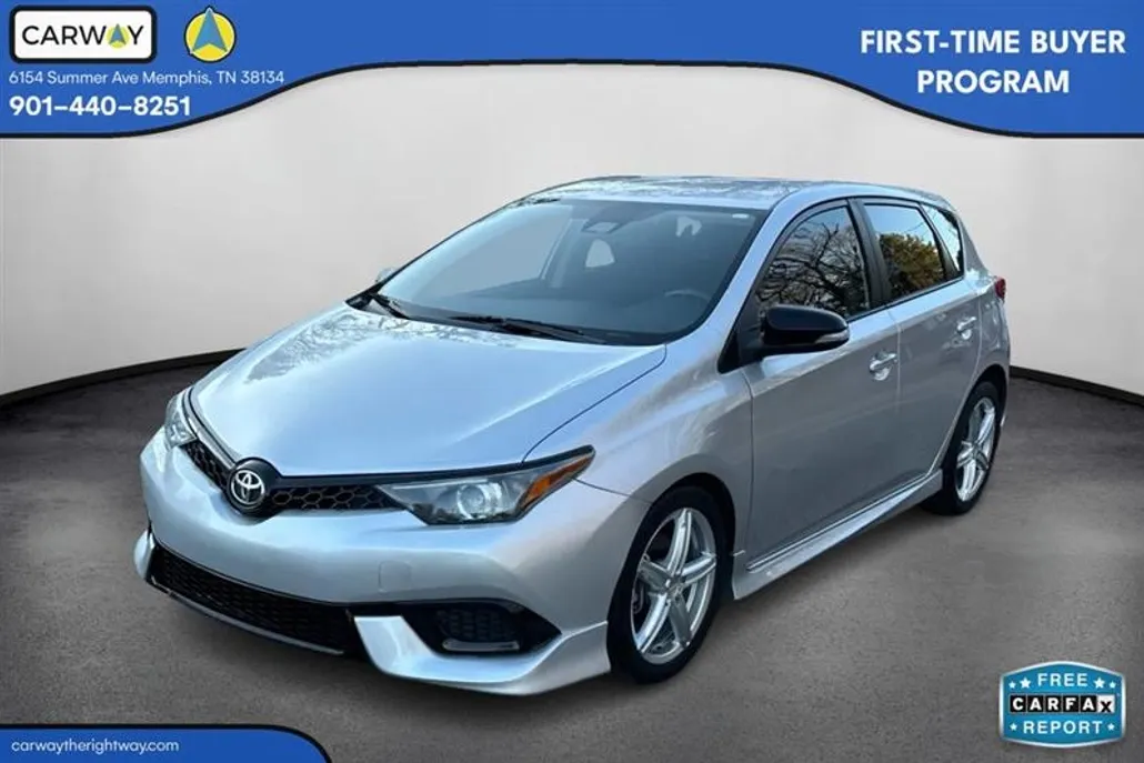 2017 Toyota Corolla iM photo 1