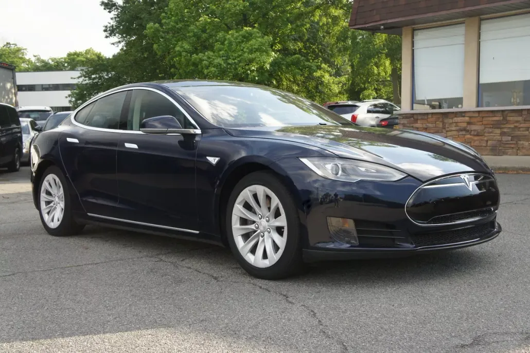 2013 Tesla Model S Performance photo 1