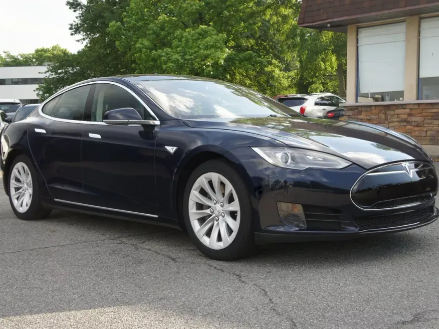 2013 Tesla Model S Performance photo 1