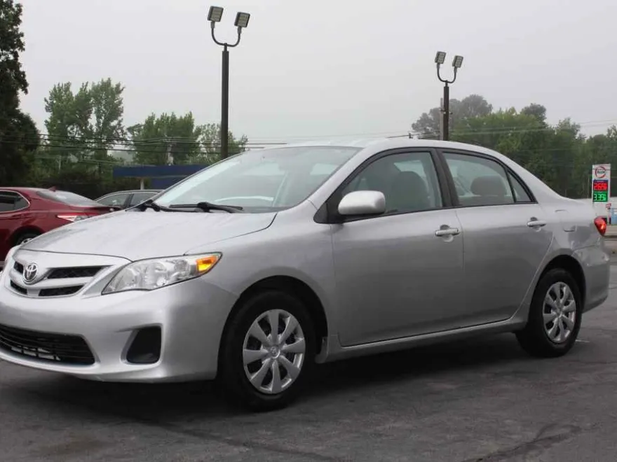 2011 Toyota Corolla S photo 1