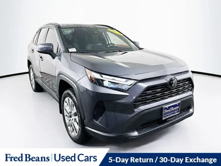 2024 Toyota RAV4 XLE Premium photo 1
