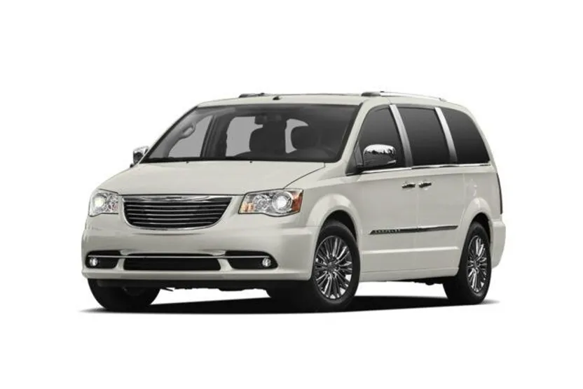 2011 Chrysler Town & Country Limited photo 1