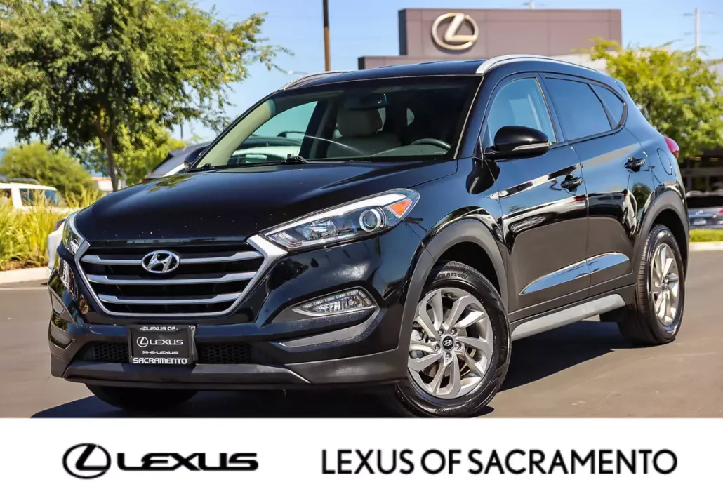 2017 Hyundai Tucson SE Plus photo 1