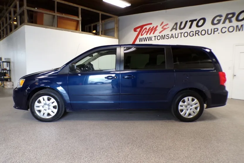 2016 Dodge Grand Caravan SE photo 1