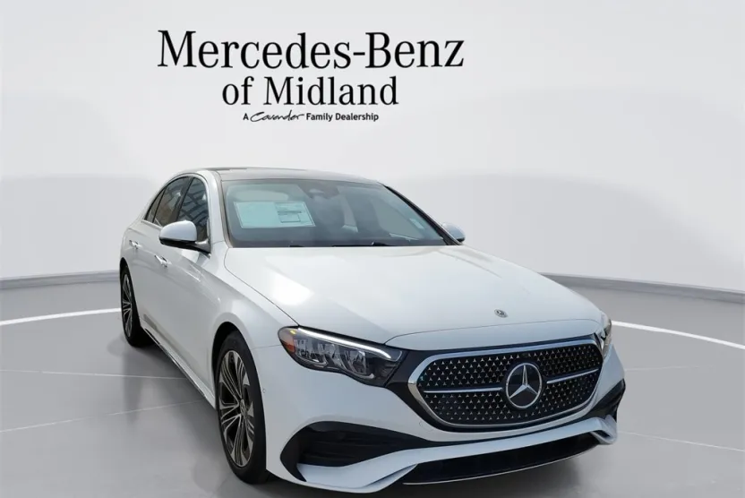 2025 Mercedes Benz E 450 4MATIC photo 1