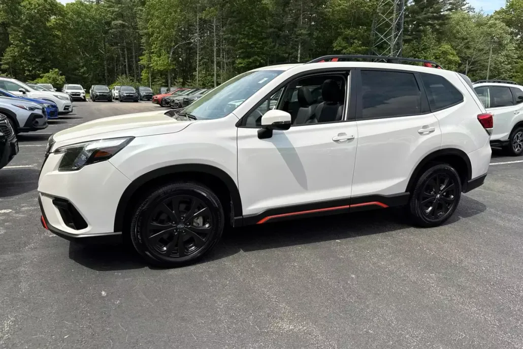 2024 Subaru Forester Sport photo 1