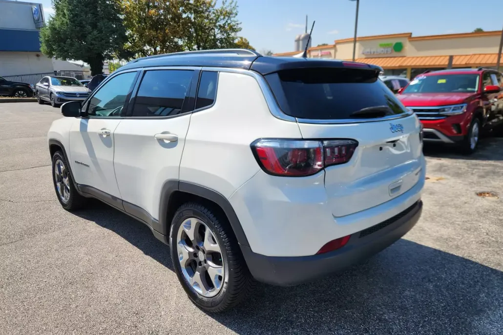 2019 Jeep Compass Limited photo 1