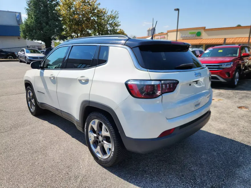 2019 Jeep Compass Limited photo 1