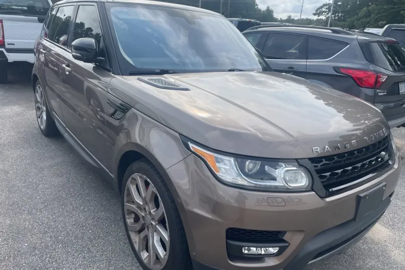 2016 Land Rover Range Rover Sport SuperCharged photo 1
