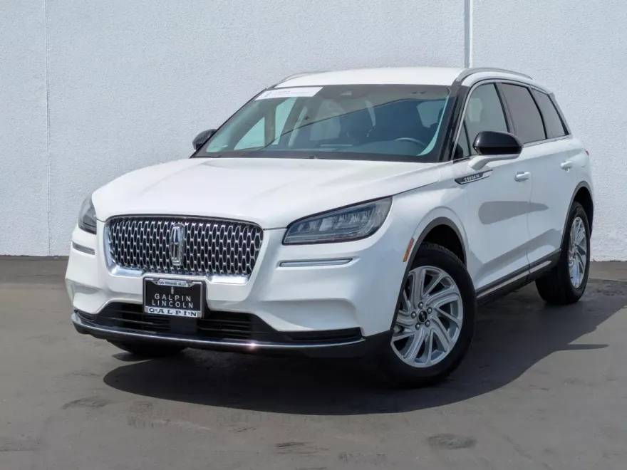 2022 Lincoln Nautilus Standard photo 1