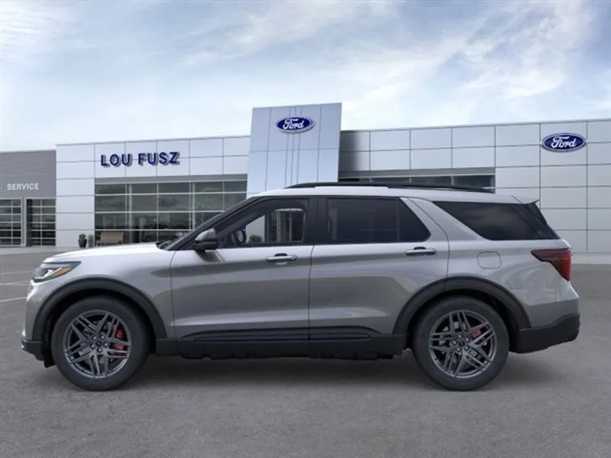 2025 Ford Explorer ST photo 1