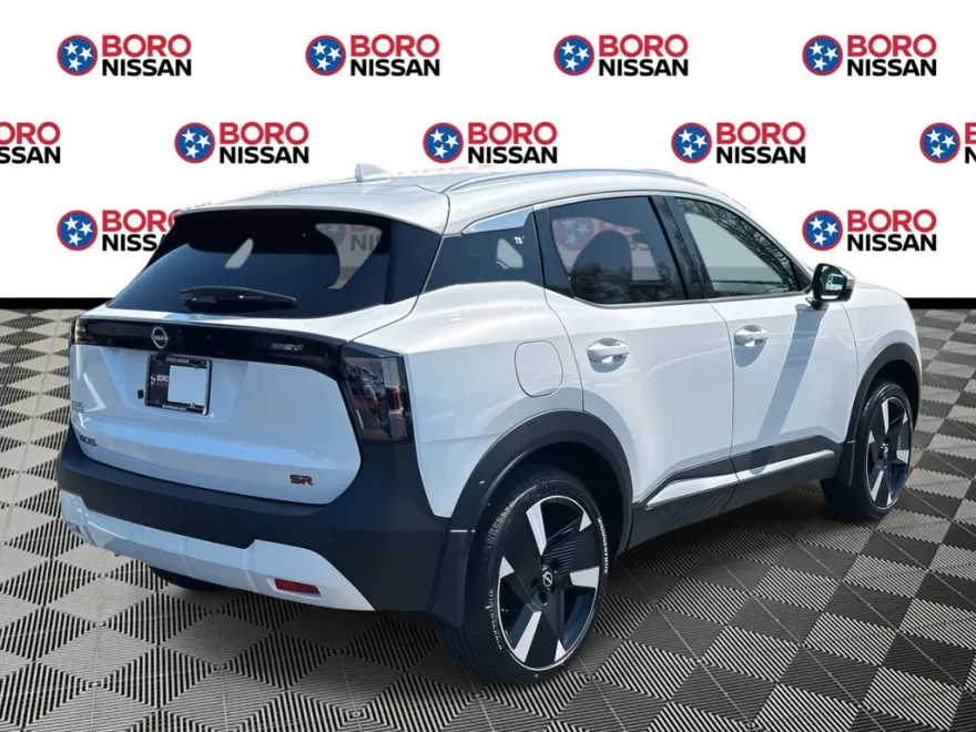 2025 Nissan Kicks SR photo 1