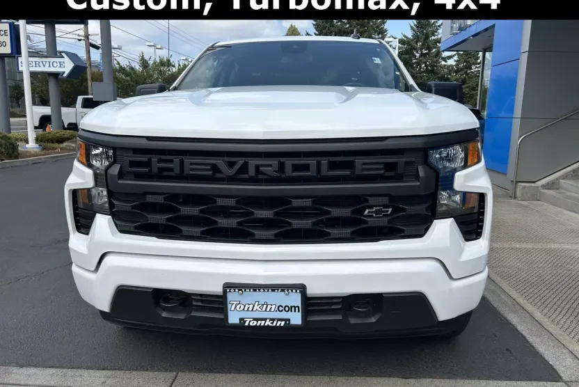 2025 Chevrolet Silverado 1500 Custom photo 1