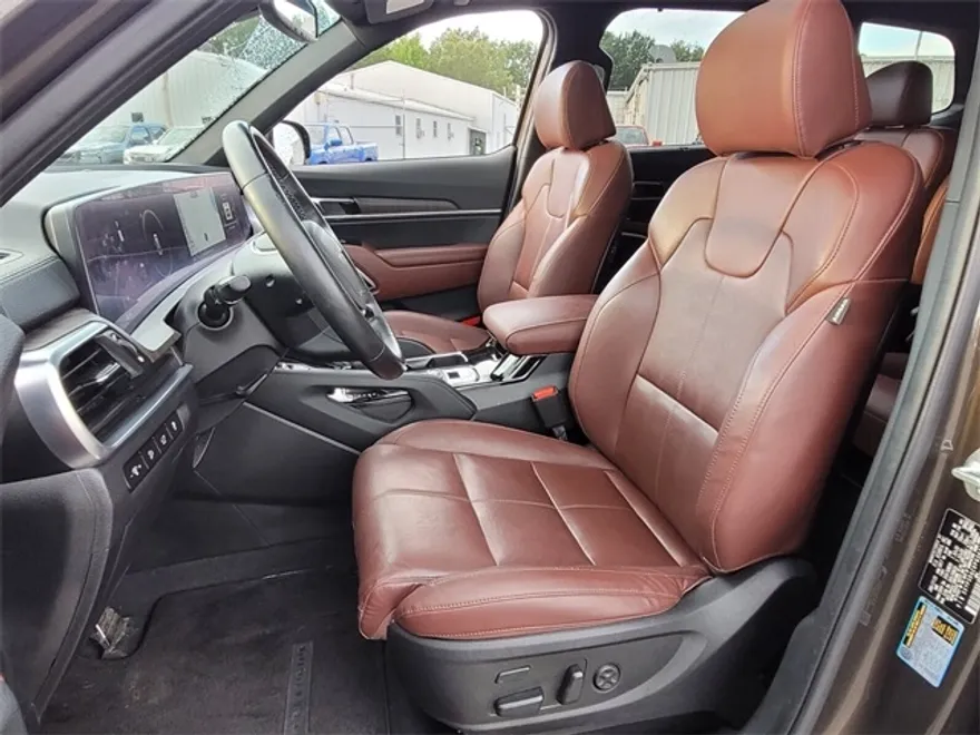 2023 Kia Telluride SX photo 1