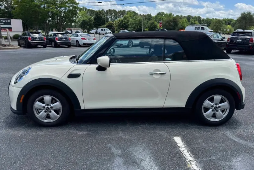 2022 Mini Cooper Convertible photo 1