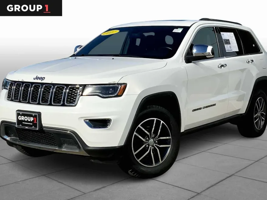 2017 Jeep Grand Cherokee Limited photo 1
