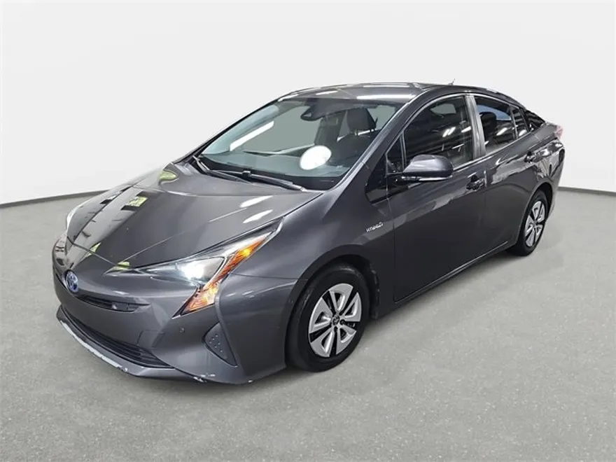 2018 Toyota Prius Two photo 1